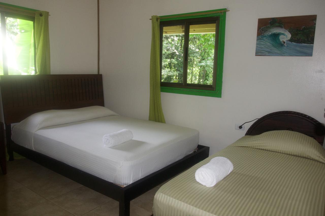 Red Frog Bungalows Surf Resort 巴斯蒂门多斯 外观 照片