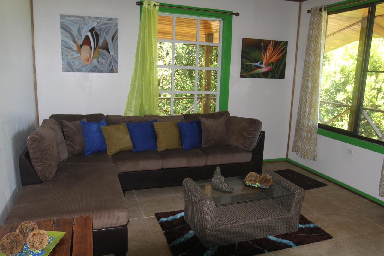 Red Frog Bungalows Surf Resort 巴斯蒂门多斯 外观 照片