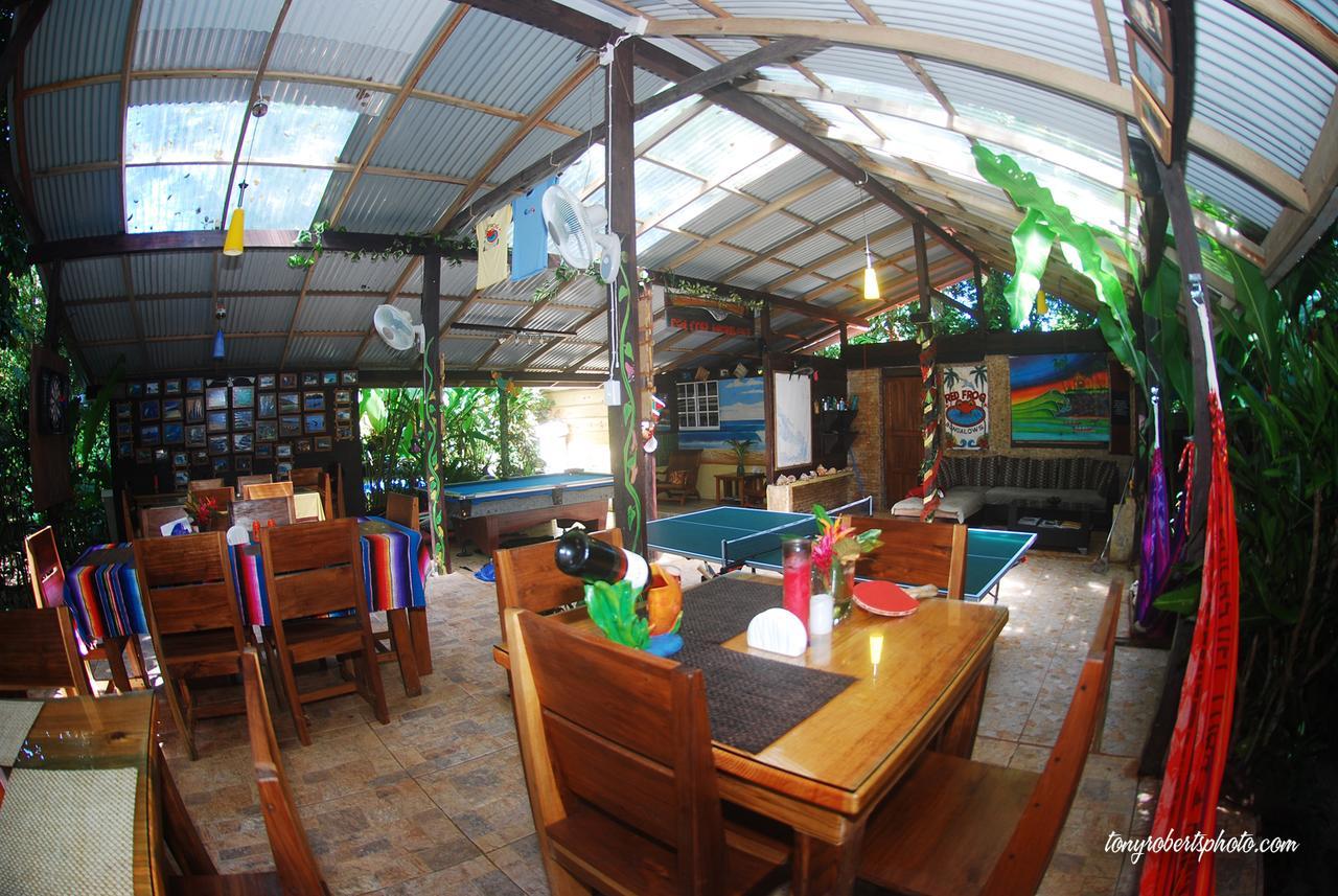 Red Frog Bungalows Surf Resort 巴斯蒂门多斯 外观 照片