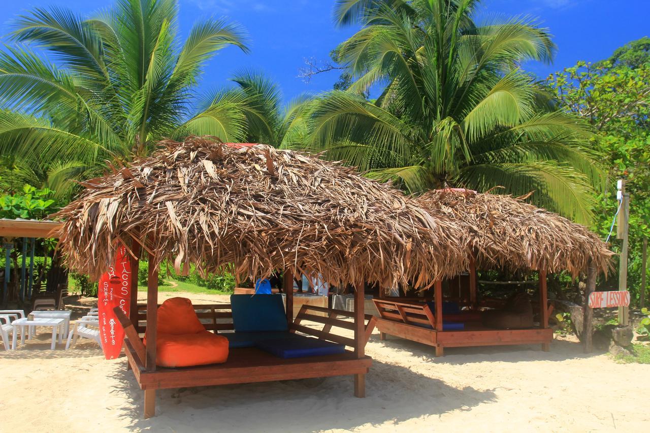 Red Frog Bungalows Surf Resort 巴斯蒂门多斯 外观 照片