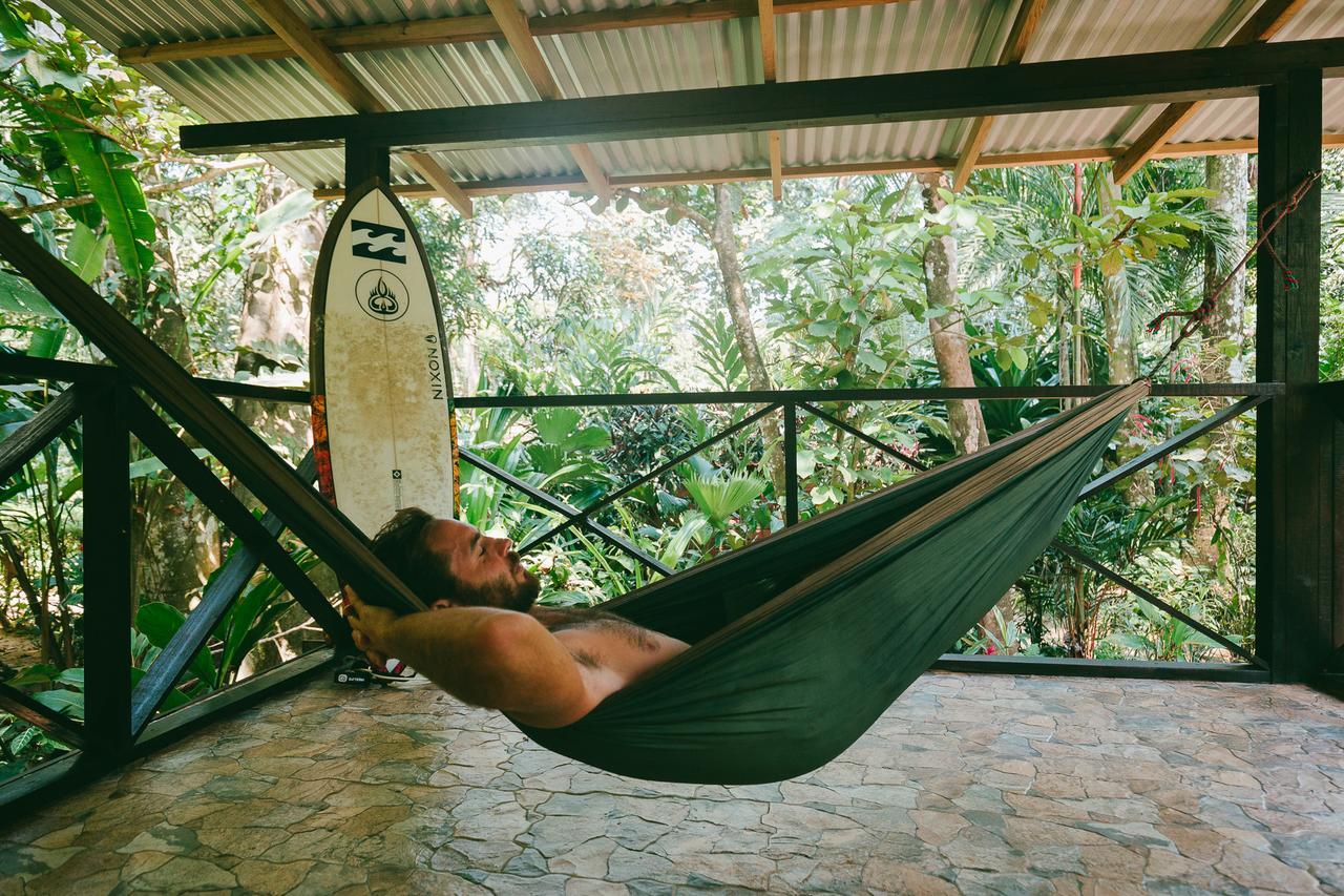 Red Frog Bungalows Surf Resort 巴斯蒂门多斯 外观 照片